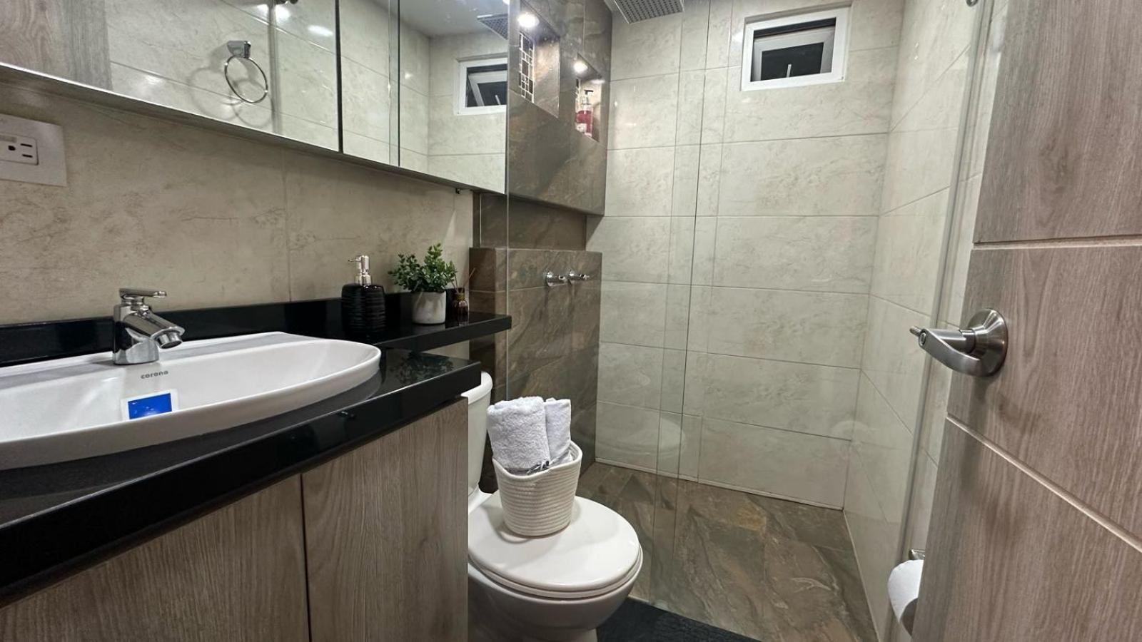 Acogedor Y Completo, Apto Cerca De Jardin Plaza, Con Piscina, Parqueadero Y Aire Acondicionado Cali